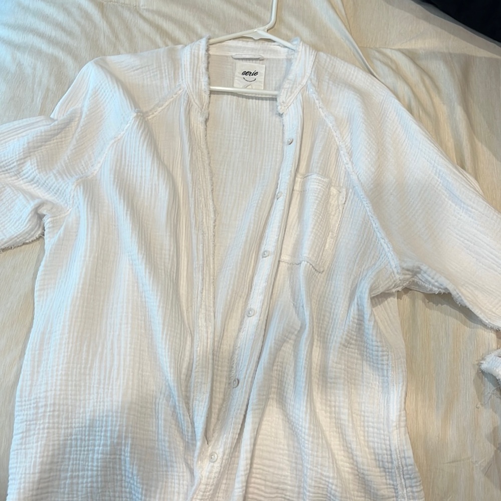 Aerie white button up